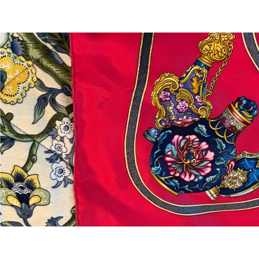Hermès | Vintage Le Flacon Silk Scarf - Picture 12 of 13